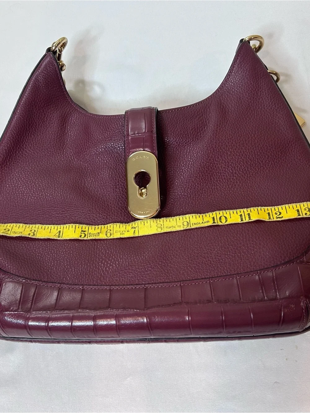 Coach Amber Hobo F48635 Burgundy Pebbled Leather Croc Trim Gold Shoulder EUC